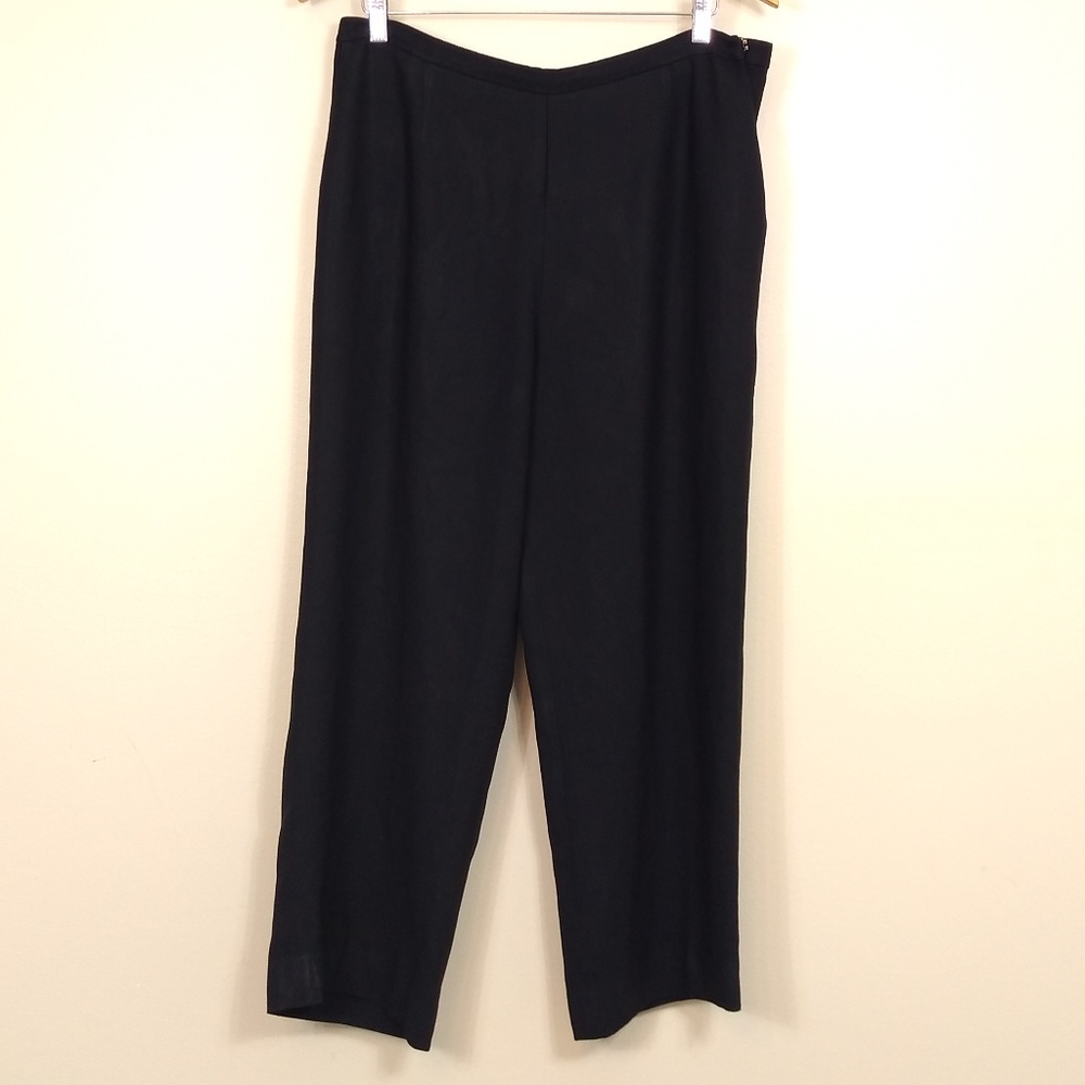 Puclcinella Brand womens slacks size 4 or XS